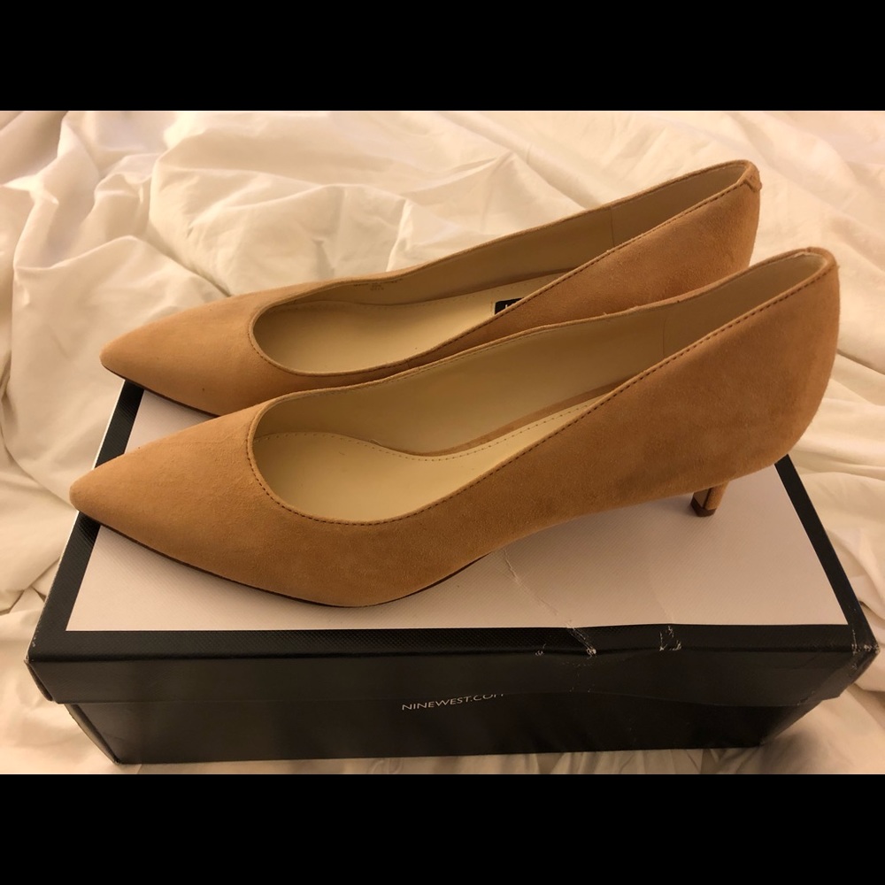Nine West Fina pumps suede tan natural size 8.5